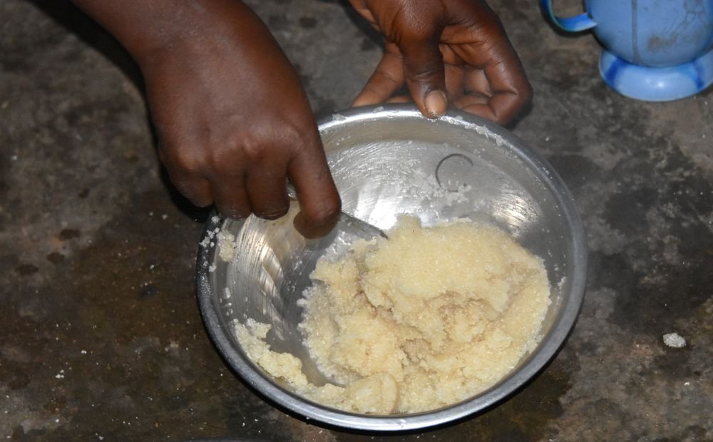 gari manioc farine